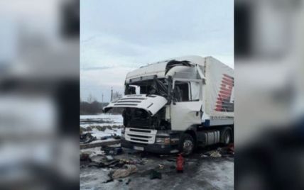 На пункті пропуску "Краковець" вибухнула вантажівка