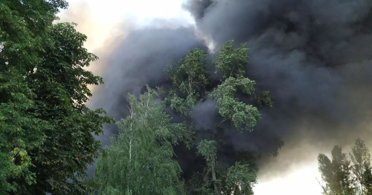 пожежа секонду в Києві_6 / © ГСЧС