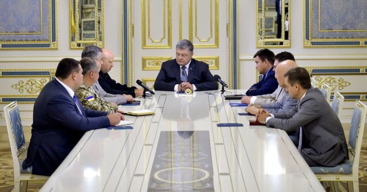 Порошенко поручил инициировать рассмотрение непричастности Украины к ракетам КНДР на Совбезе ООН