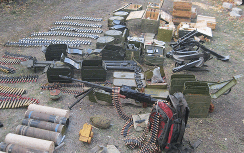 На Луганщині правоохоронці виявили схрони зі зброєю, боєприпасами та вибухівкою / © ГУ МВС Луганської області