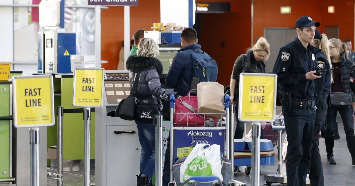 Больше всего в Украину выехало россиян