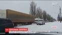 Километровые пробки образовались в Донецкой области из-за нерасчищенных дорог