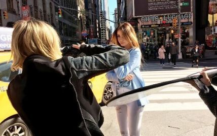Хрупкая Надя Дорофеева позировала посреди улиц Нью-Йорка
