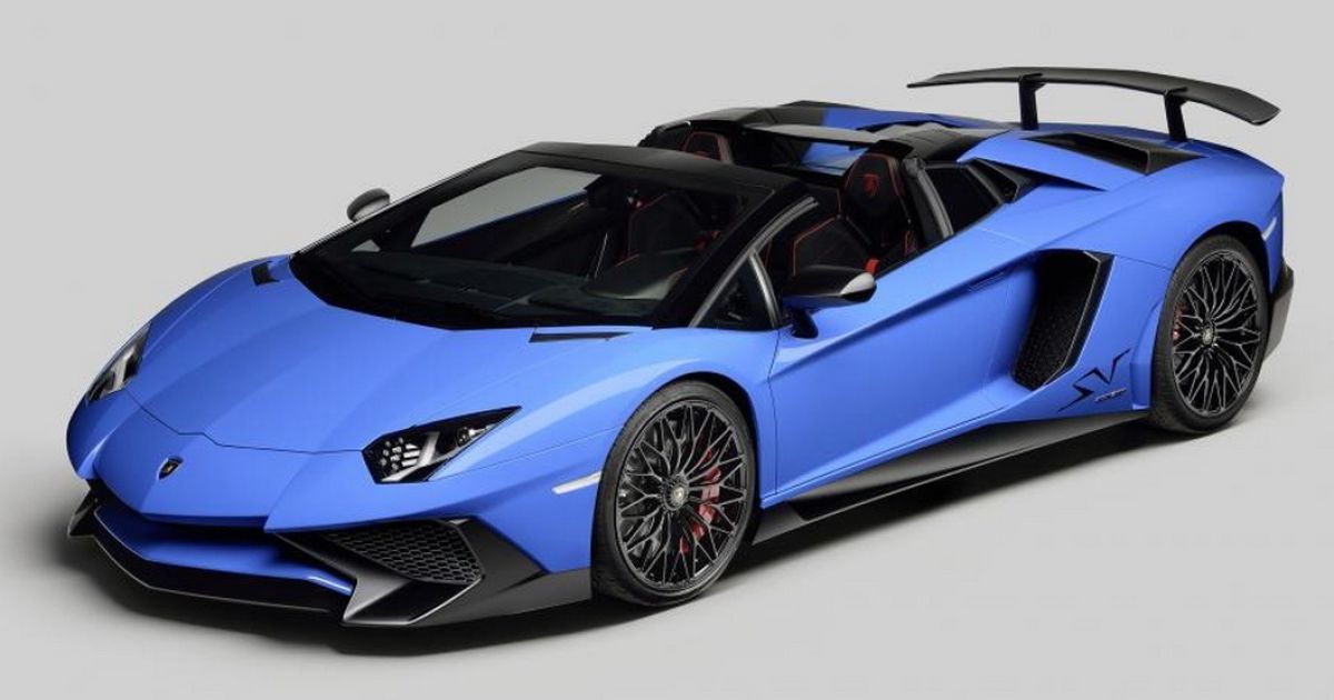 Lamborghini продемонстрировала "заряженный" Aventador Roadster SV