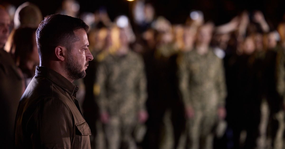 Во Львов Зеленский поздравил украинских военных