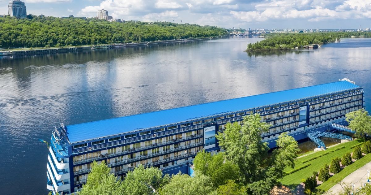 Фонд гарантирования вкладов продал киевский отель-корабль