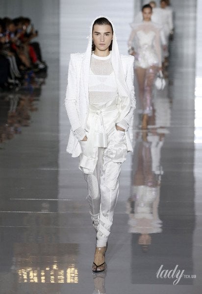 Коллекция Balmain прет-а-порте сезона весна-лето 2019 / © East News