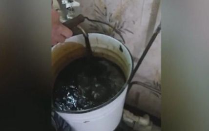На півночі Іраку з водопровідних кранів пішла нафта