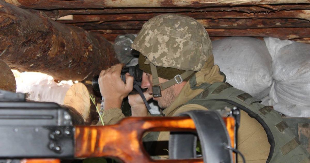 С наступлением сумерек боевики накрыли плотным огнем на всех направлениях на Донбассе. Хроника АТО
