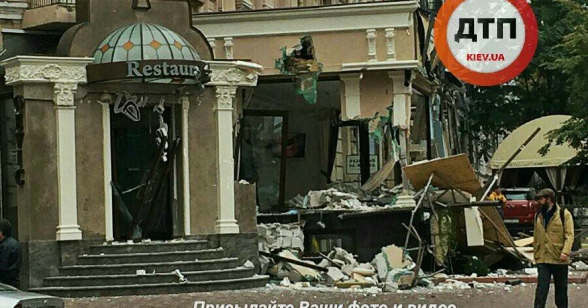 Неизвестные в пух и прах разгромили элитный ресторан в центре Киева