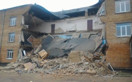 В Василькове на Киевщине рухнула часть школы