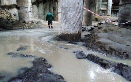 Раскопки древнего Киева на Почтовой площади залило рекордным количеством воды