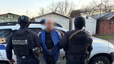 на Закарпатті затримали чоловік з арсеналом зброї_1 / © Національна поліція Закарпатської області