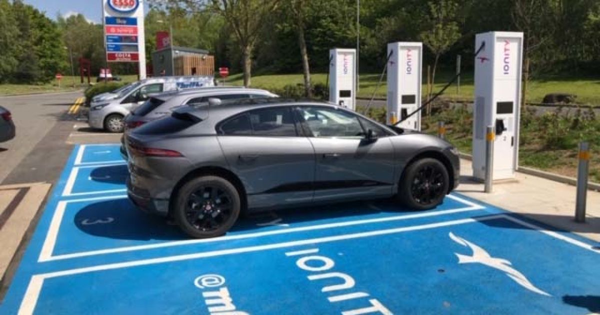 Перша супершвидка зарядка Ionity з'явилася в Англії