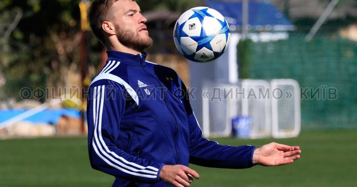 Андрей все еще ощущает последствия травмы колена.