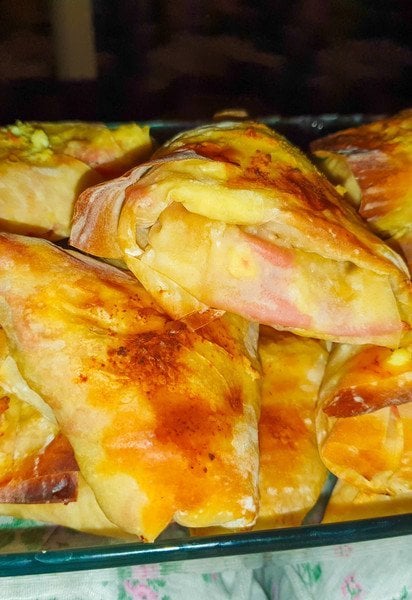 Легкі пиріжки з лаваша