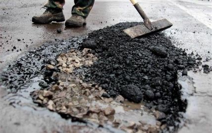 Министр обещал вознаграждение за выявления некачественного ремонта дорог