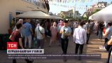 Новости Украины: в Киеве более 4 тысяч мусульман провели праздничную молитву и устроили застолье