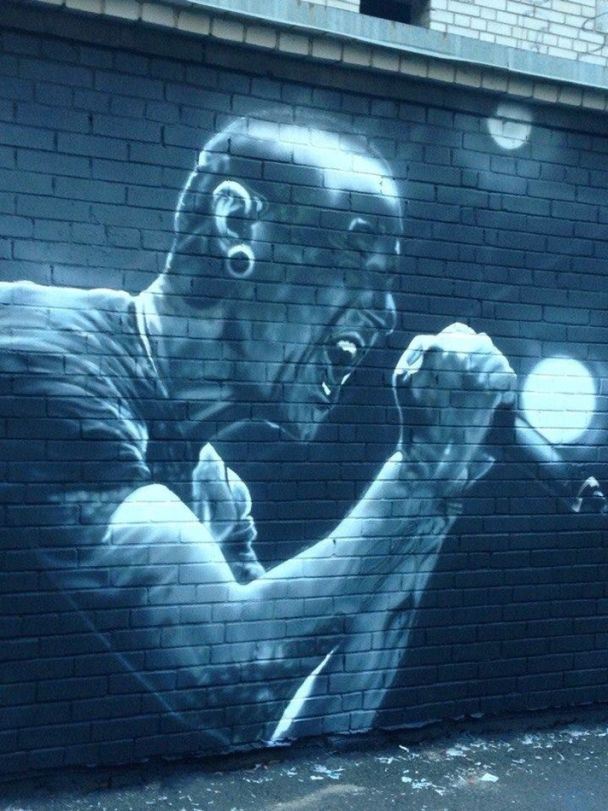 Мурал із покійним Честером Беннінгтоном віднині є в Києві / © facebook.com/SvyatoshinskiyKiev