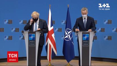 Запас времени на возможное вторжение России в Украину сокращается - Йенс Столтенберг | Новости мира