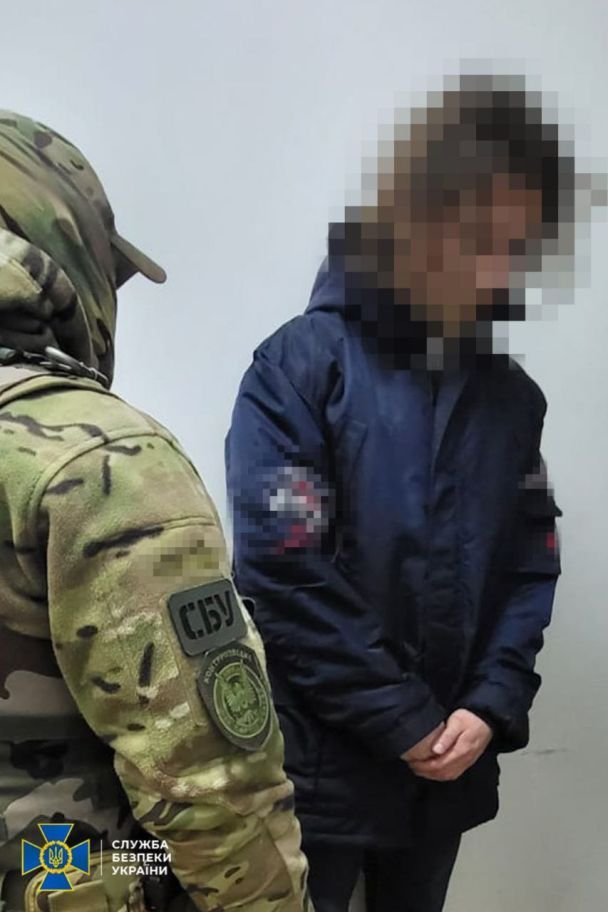 СБУ затримала російського агента, який шукав "шпарини" у ППО Одеси / Фото: СБУ