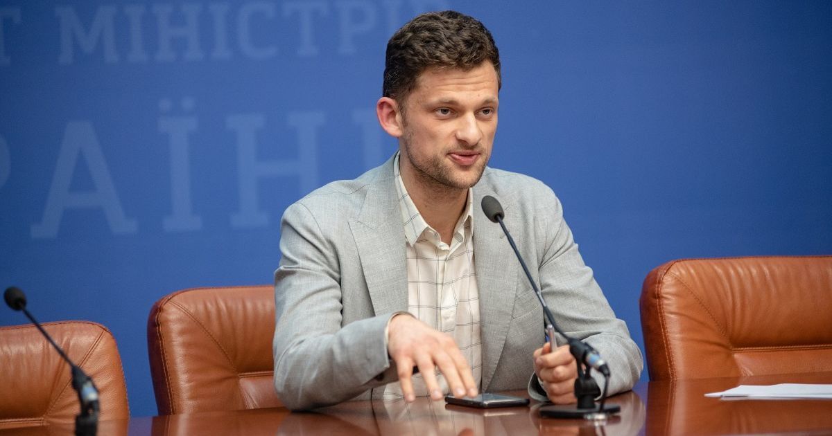 "Мають піти в історію": Дубілет анонсував скасування "зайвих" документів