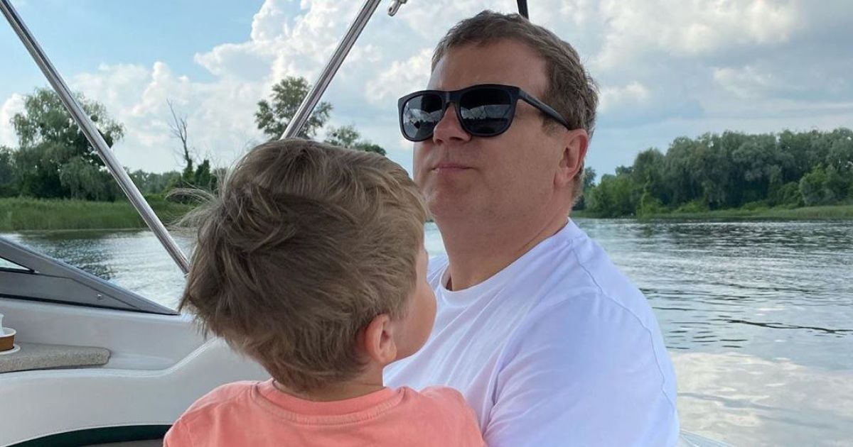 Юрий Горбунов признался, почему не показывает лицо сына и поделился, на кого больше похож Иван