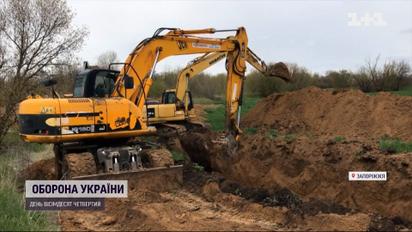 В Запорожье завершили возведение кольца третьей линии обороны