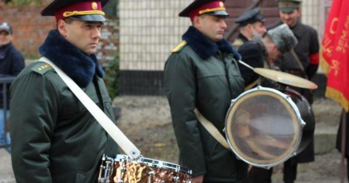 відкриття пам'ятника Петлюрі у Вінниці_2 / © 20 минут. Винница