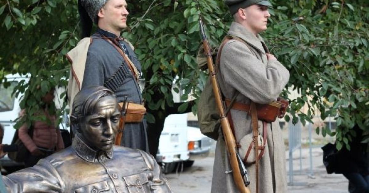 відкриття пам'ятника Петлюрі у Вінниці_11 / © 20 минут. Винница