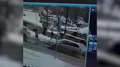 У Росії водій збив дитину й відкупився цукерками