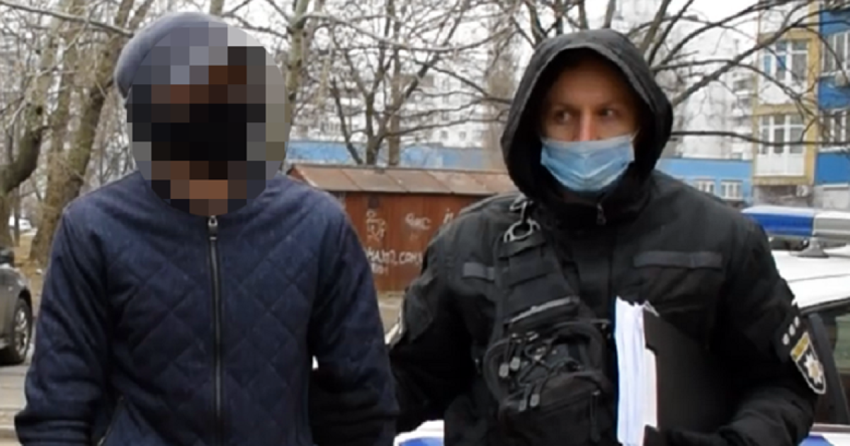 У Києві затримали іноземців, які обікрали квартиру на Оболоні