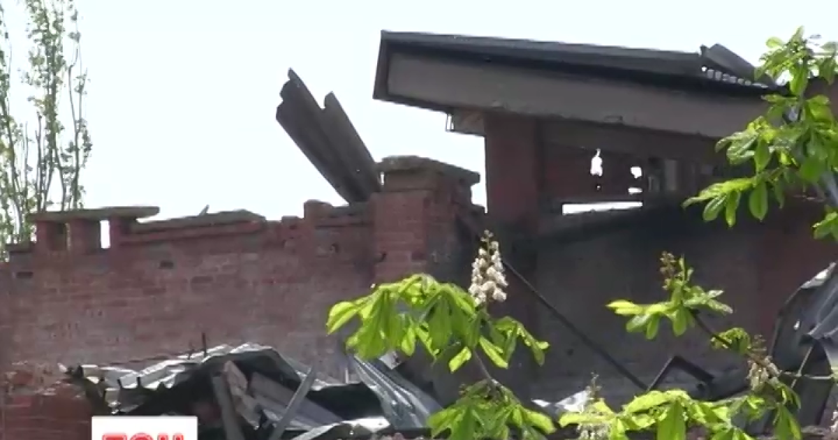 С начала конфликта на востоке Украины в апреле 2014 года и по 30 мая 2015 года в результате боевых действий погибли 6417 человек