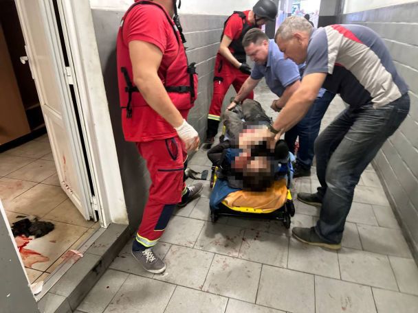 Внаслідок обстрілу Херсона загинув 55-річний та 43-річний працівники підприємства. / © Голова Херсонської ОВА Олександр Прокудін.