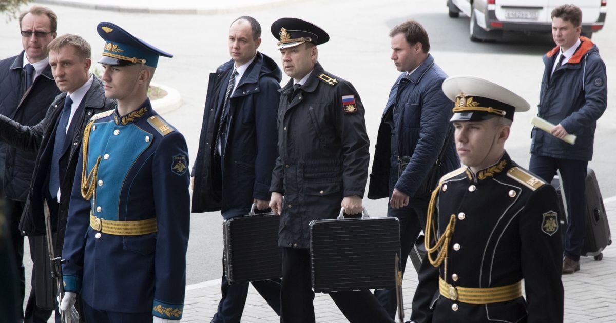Чи є в "чорній валізці" Путіна "червона кнопка" для застосування ядерної зброї: пояснення експерта