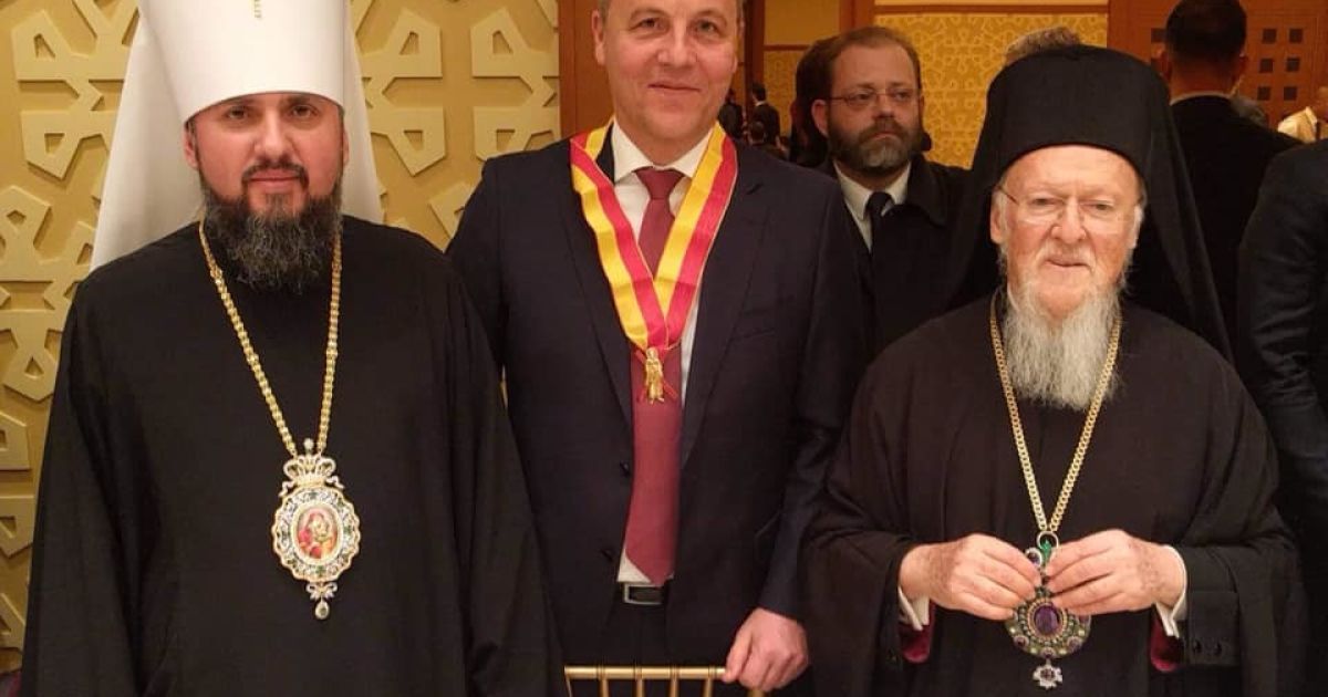 Патріарх Варфоломій нагородив Парубія орденом