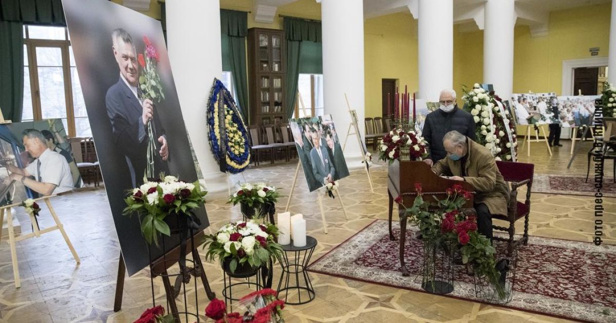 Київ прощається з колишнім мером Олександром Омельченком