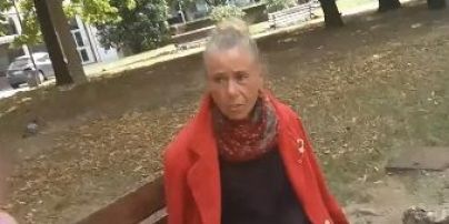 В Італії українка живе на лавці у парку і нікого до себе не підпускає