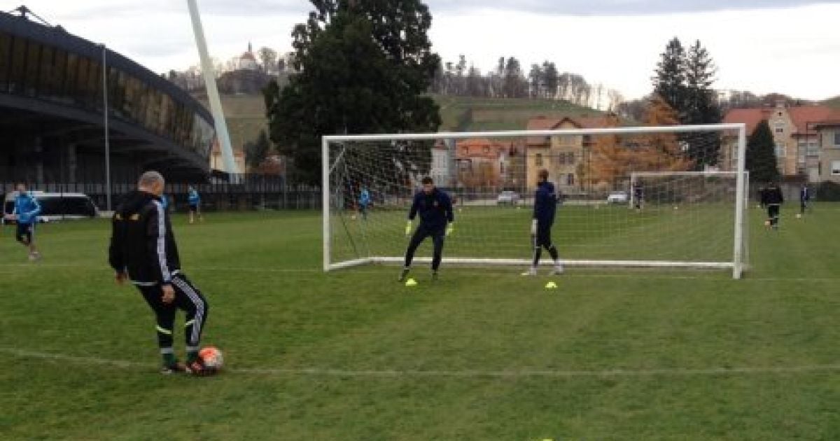 Сборная Украины начала подготовку ко второму матчу против Словении в Мариборе. / © ФФУ