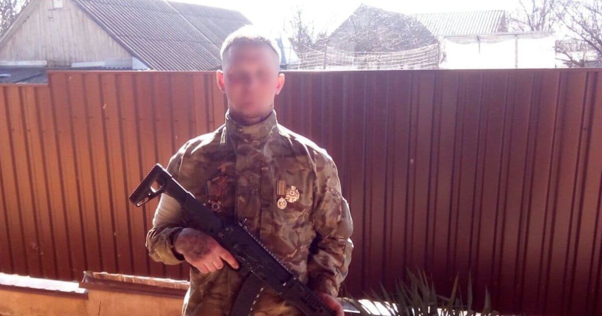 Вбили цивільного та вкрали ордени у ветерана Другої світової: двом окупантам оголосили підозру