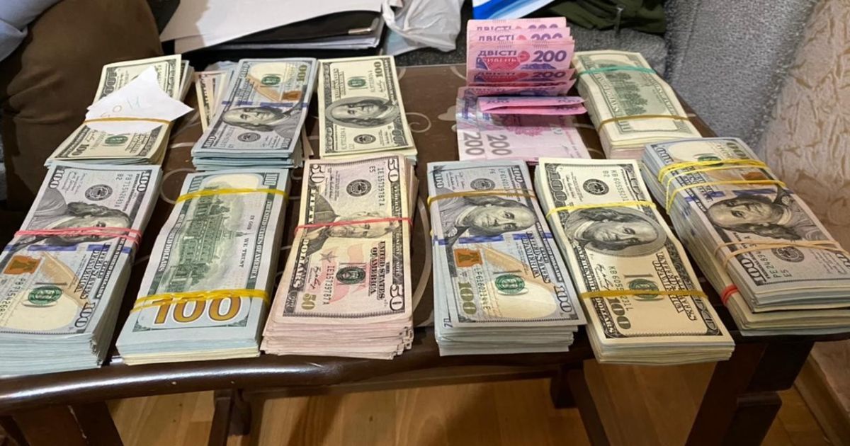 Фінансували міжнародні терористичні організації: СБУ затримала угруповання з Сирії