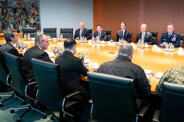 Переговори Україна — США в Берліні 14 грудня / © Getty Images