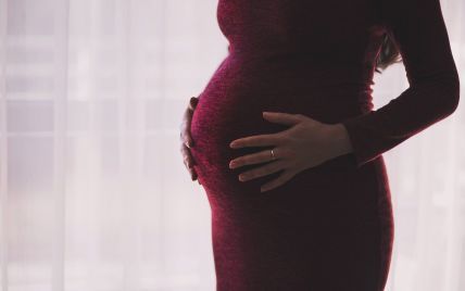 У Франції дитина підхопила коронавірус в утробі матері: це перший підтверджений випадок