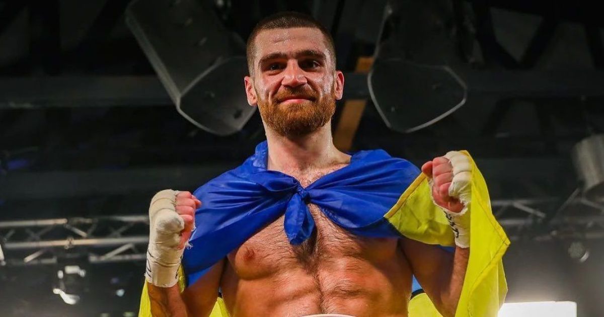 "Рад, что удалось помочь": один из самых перспективных украинских боксеров продал чемпионский пояс, чтобы помочь украинцам