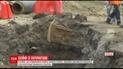 В Виннице открыли дореволюционный сейф, который обнаружили под четырехметровым слоем земли