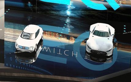 Mercedes-Benz покажет во Франкфурте электрокомпакт и гибридный суперкар