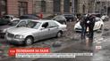 Правоохранители задержали мужчину, который жег шины возле СИЗО во Львове