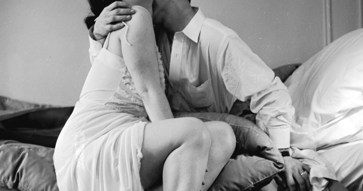 Учені пояснили, як через віртуальний секс відбудеться еволюція людини