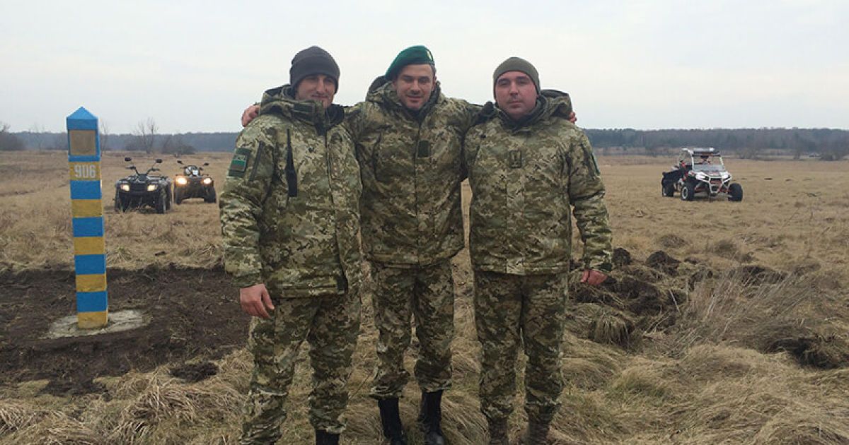 Мирзоян на день "стал" пограничником