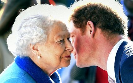 Любила его до последнего: у королевы Елизаветы II были особые отношения с ее внуком - принцем Гарри